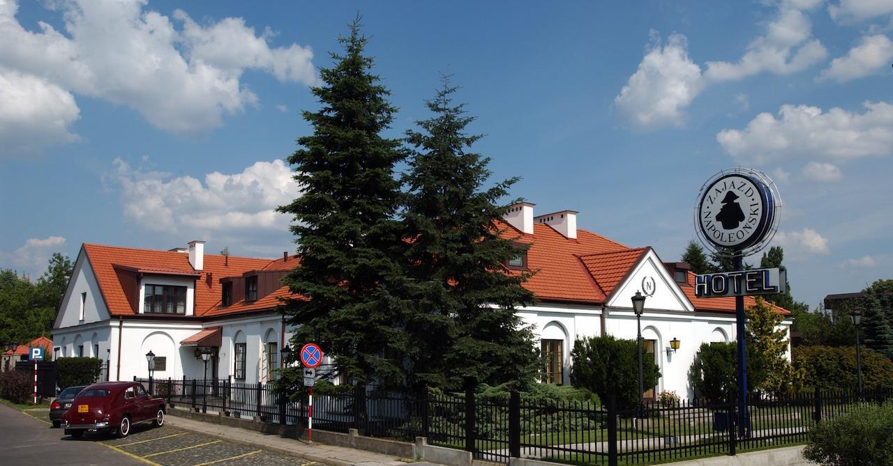 Hotel "Zajazd Napoleonski" Warsawa Bagian luar foto
